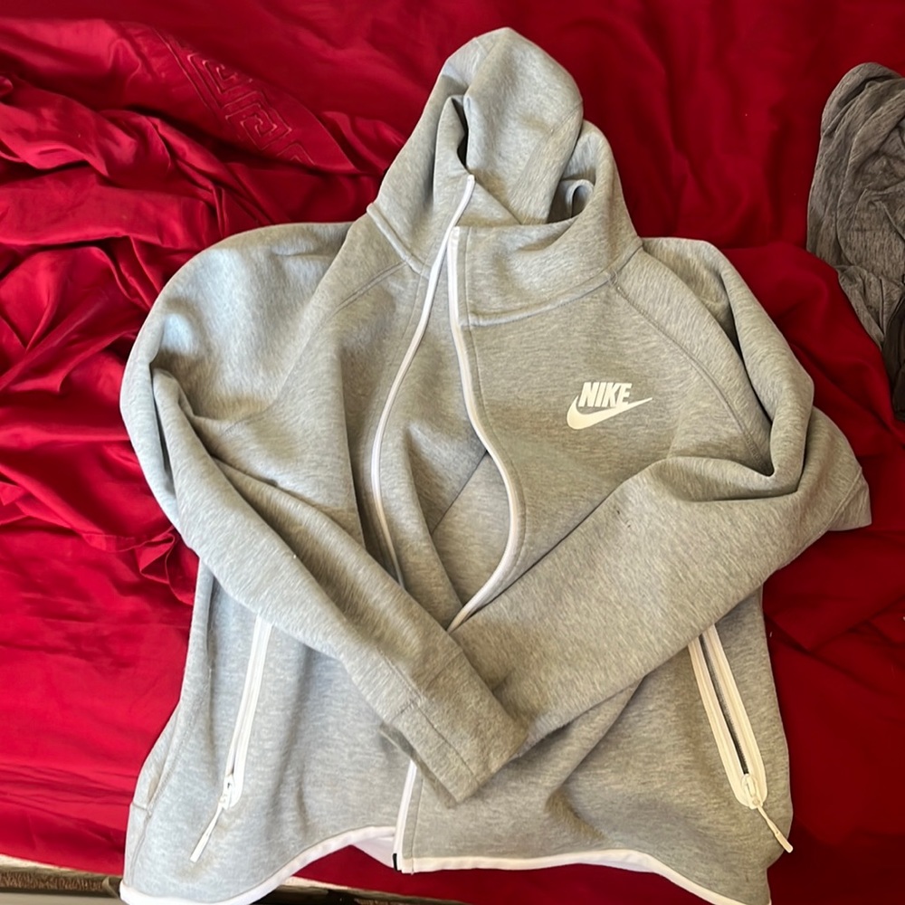 Gray nike hoodie